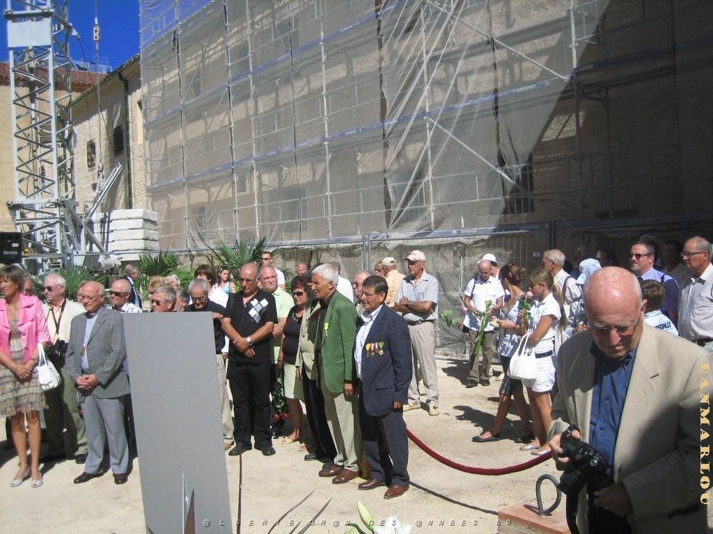 commemoration du MASSACRE du 5 juillet 1962  au mur des disparus 020.jpg